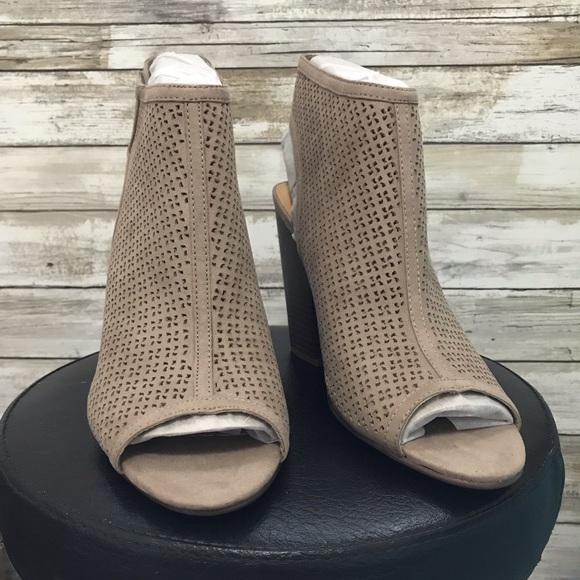 Indigo Rd. Women's Ibina Sandals - Picture 2 of 7